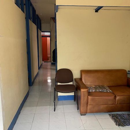 Cempaka Hostel Labuan Bajo Eksteriør bilde
