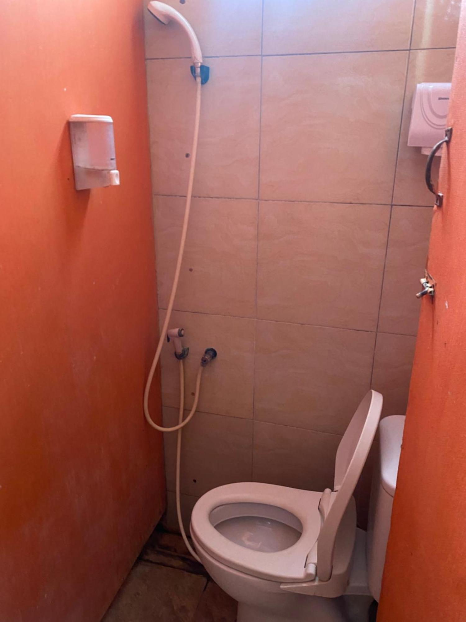 Cempaka Hostel Labuan Bajo Eksteriør bilde